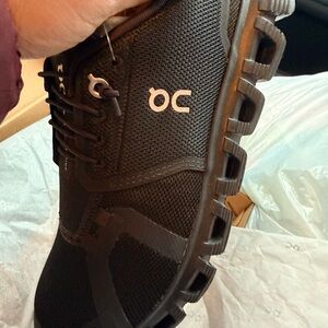 On Running Men's Black Mesh Athletic Sneakers brand new